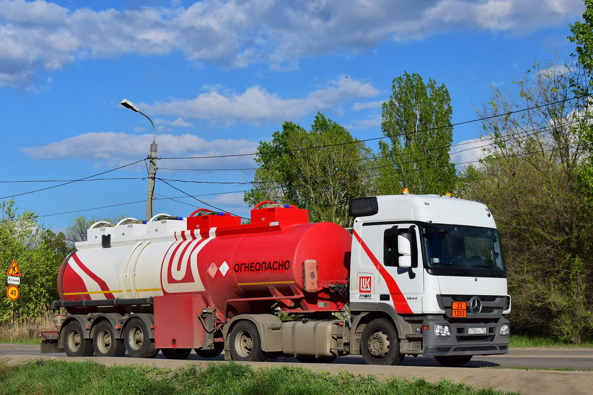 Волгоградская область, № О 782 НХ 750 — Mercedes-Benz Actros ('2009) 1844