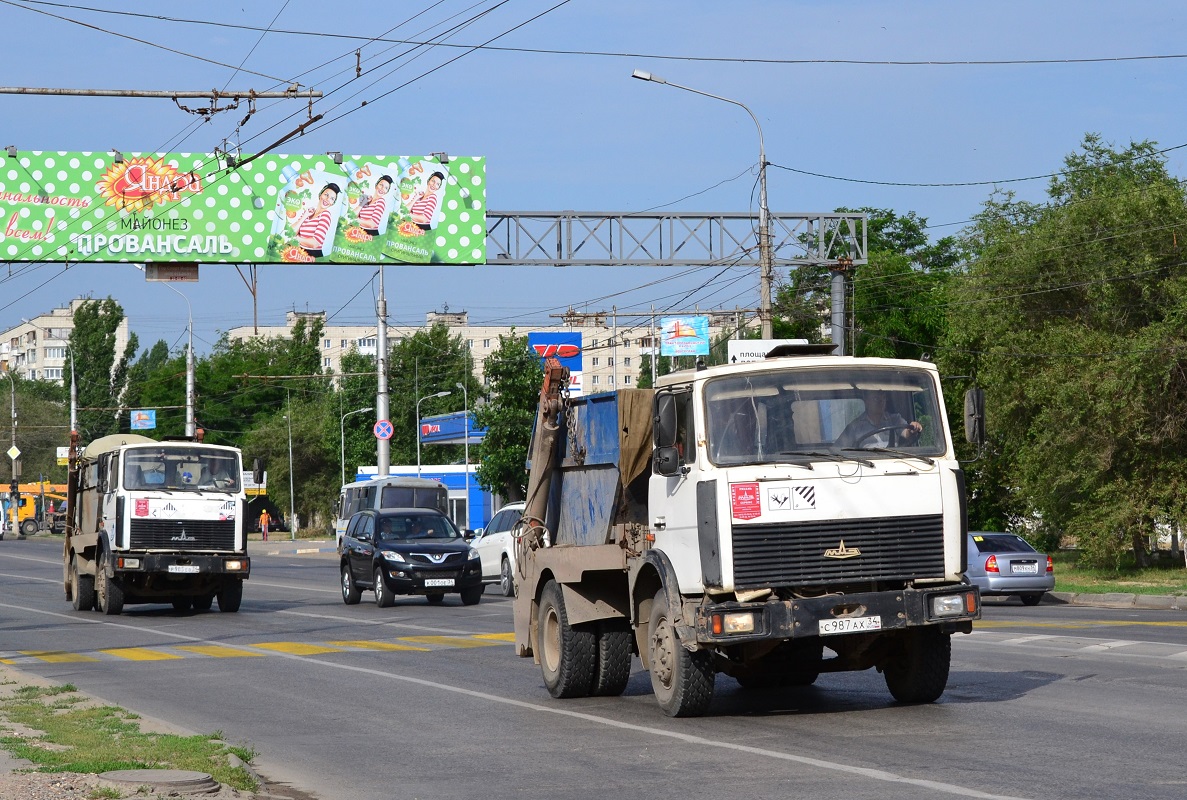 Волгоградская область, № С 987 АХ 34 — МАЗ-5551A2