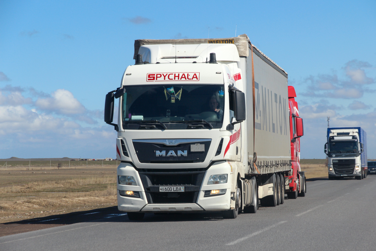 Узбекистан, № 40 600 LBA — MAN TGX ('2012) 18.440