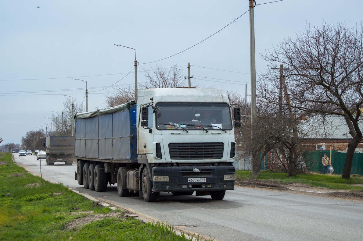 Краснодарский край, № К 690 ММ 193 — МАЗ-5440A8