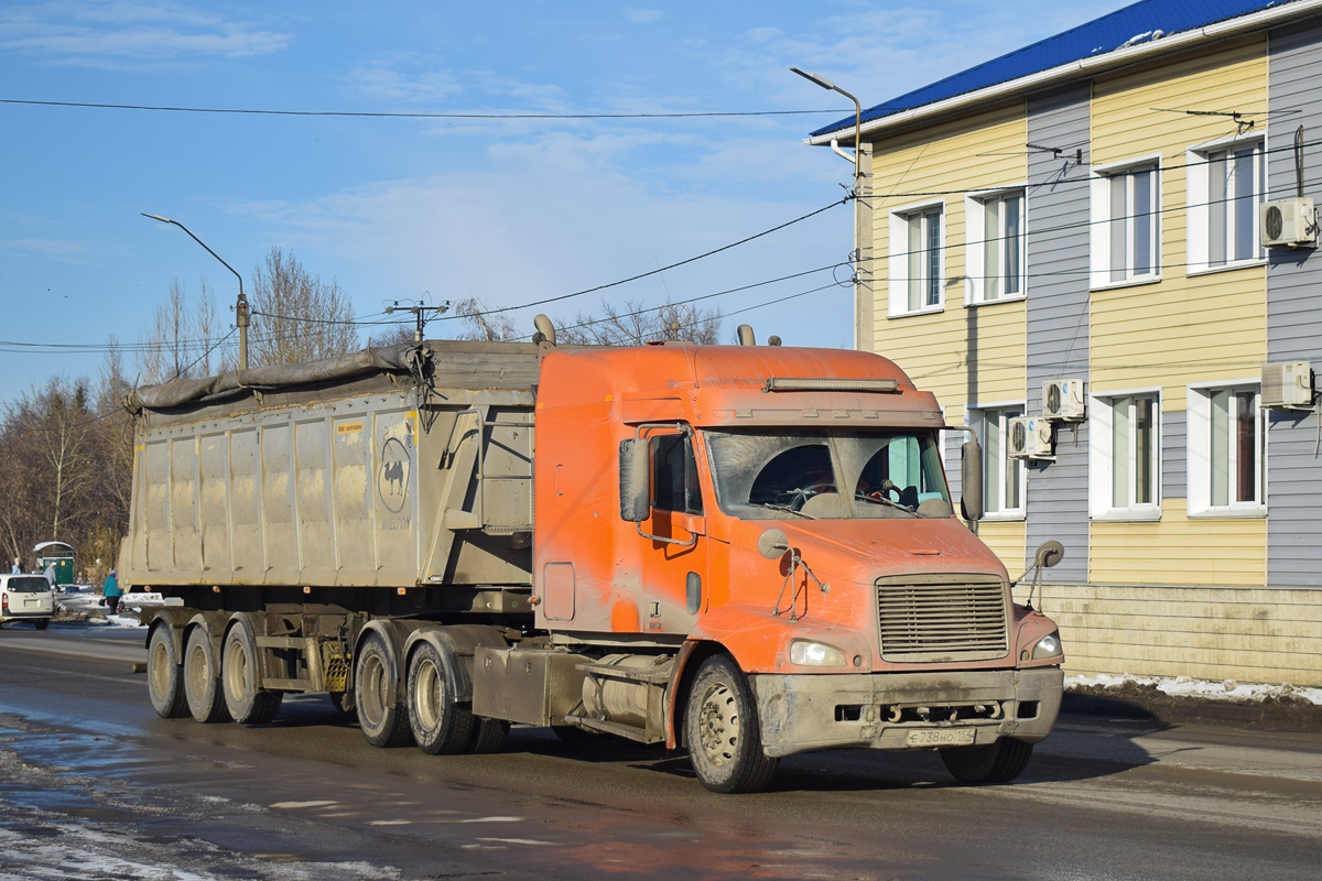 Новосибирская область, № Е 738 НО 154 — Freightliner Century Class