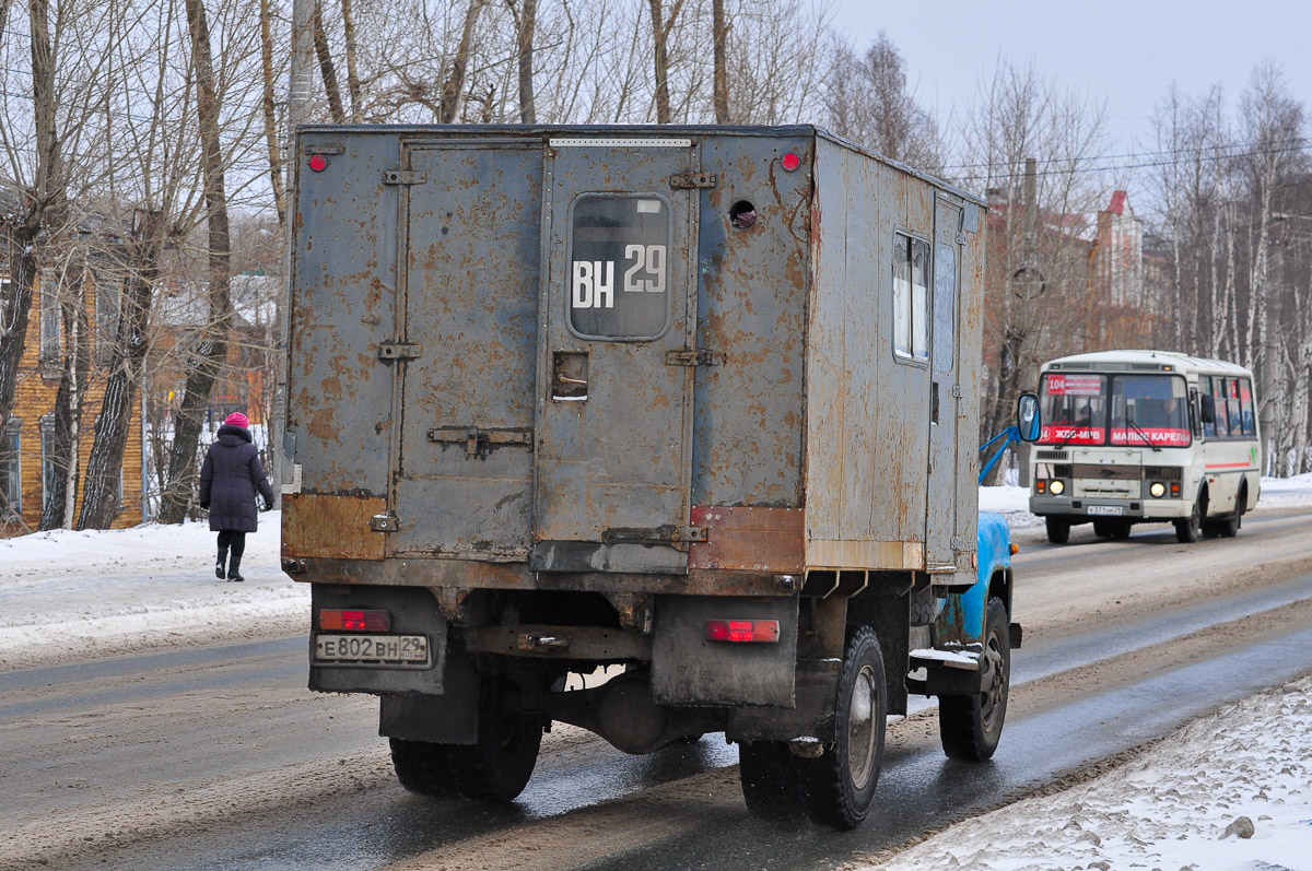 Архангельская область, № Е 802 ВН 29 — ГАЗ-53-12