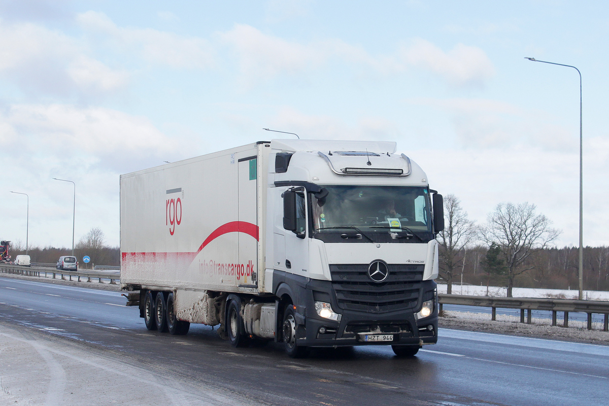 Литва, № HZT 944 — Mercedes-Benz Actros ('2011)