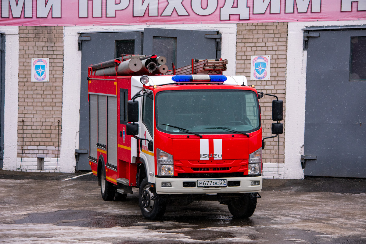 Архангельская область, № М 677 ОС 29 — Isuzu NРS75 [Z7X]