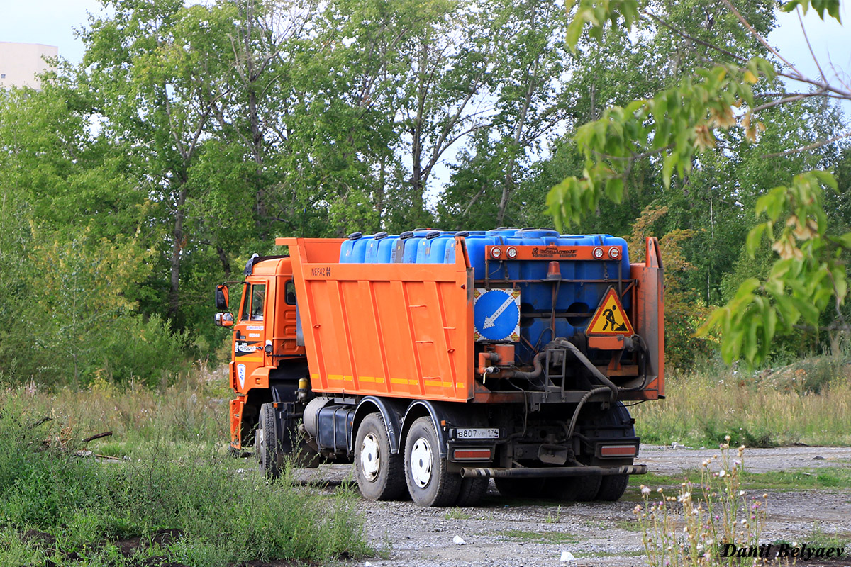 Челябинская область, № В 807 УР 174 — КамАЗ-6520 (общая модель)