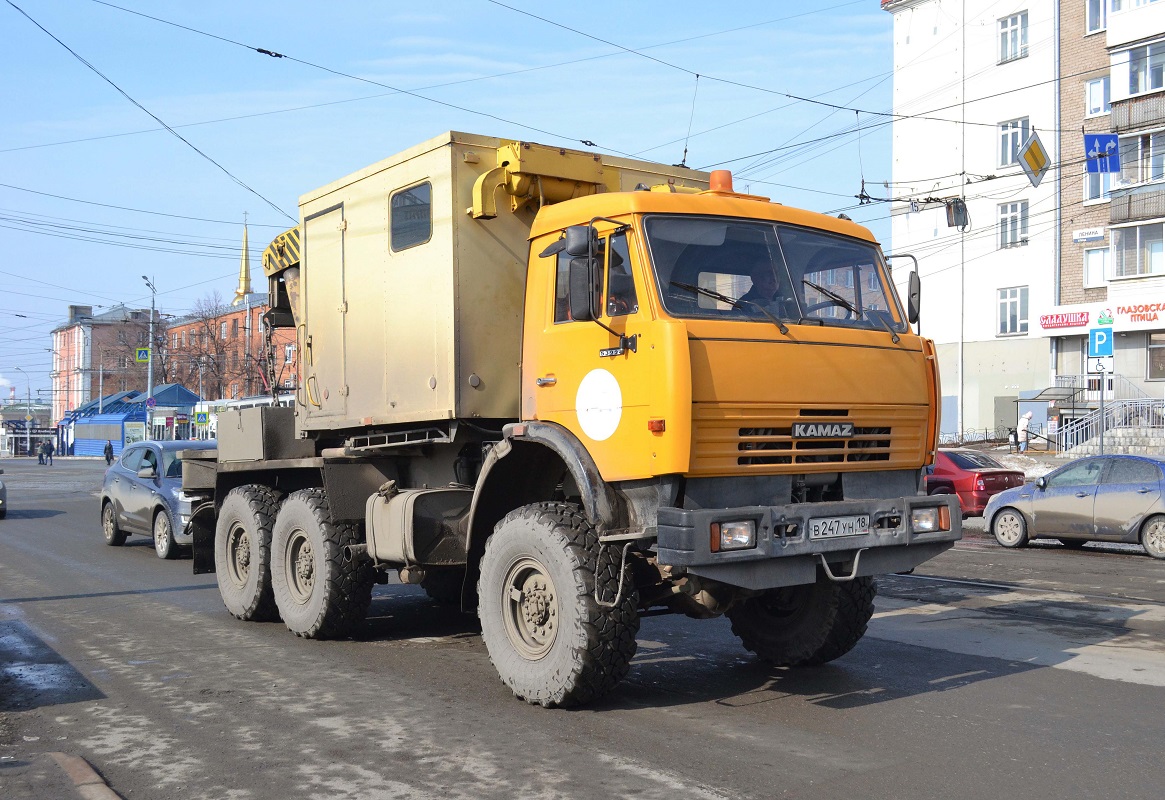 Удмуртия, № В 247 УН 18 — КамАЗ-53228-15 [53228R]