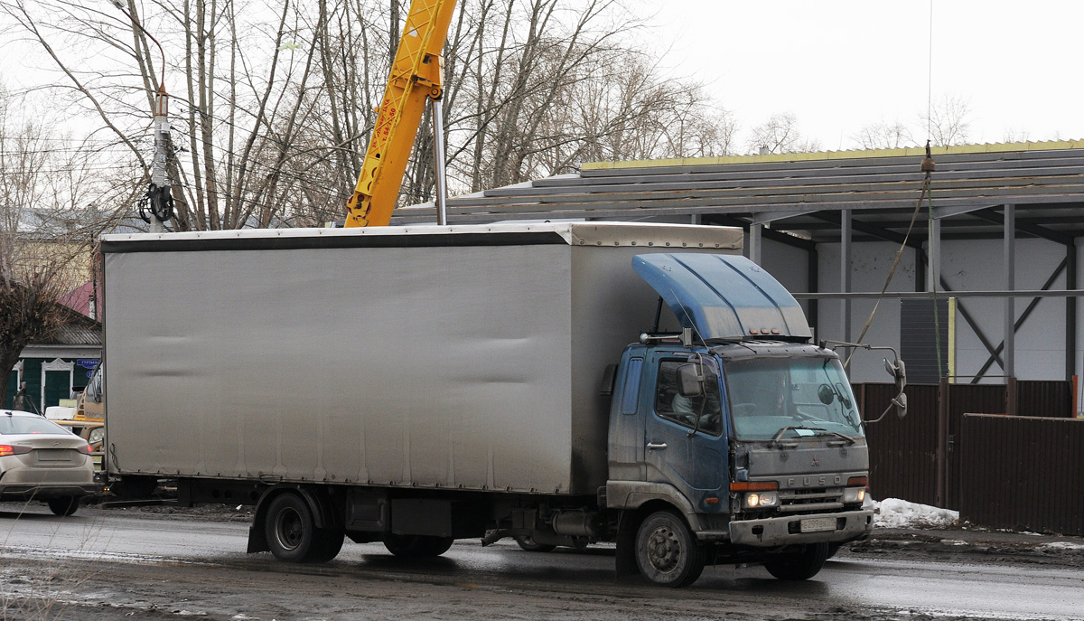 Томская область, № Е 299 ВК 70 — Mitsubishi Fuso Fighter