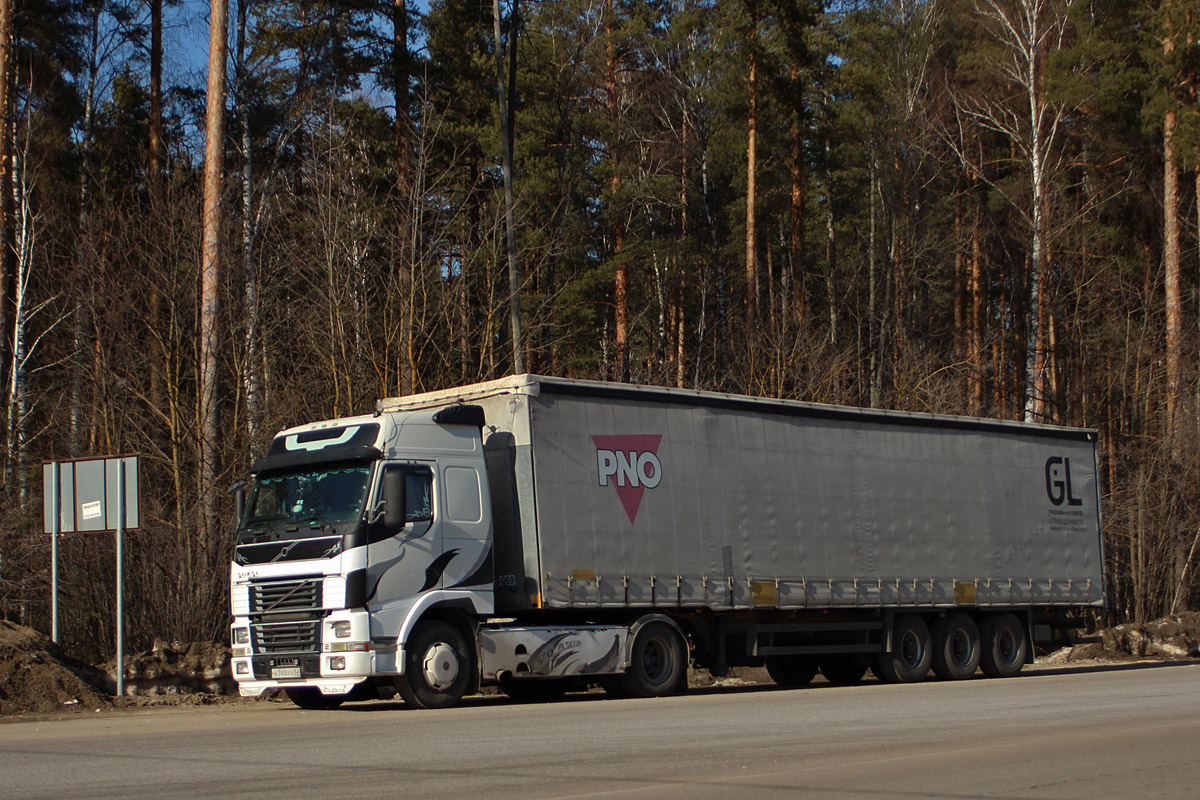 Рязанская область, № Н 749 РУ 62 — Volvo ('1993) FH12.380