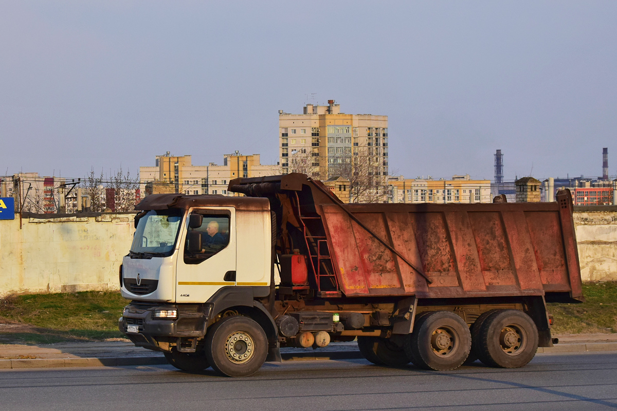 Волгоградская область, № С 977 ТХ 34 — Renault Kerax [X9P]