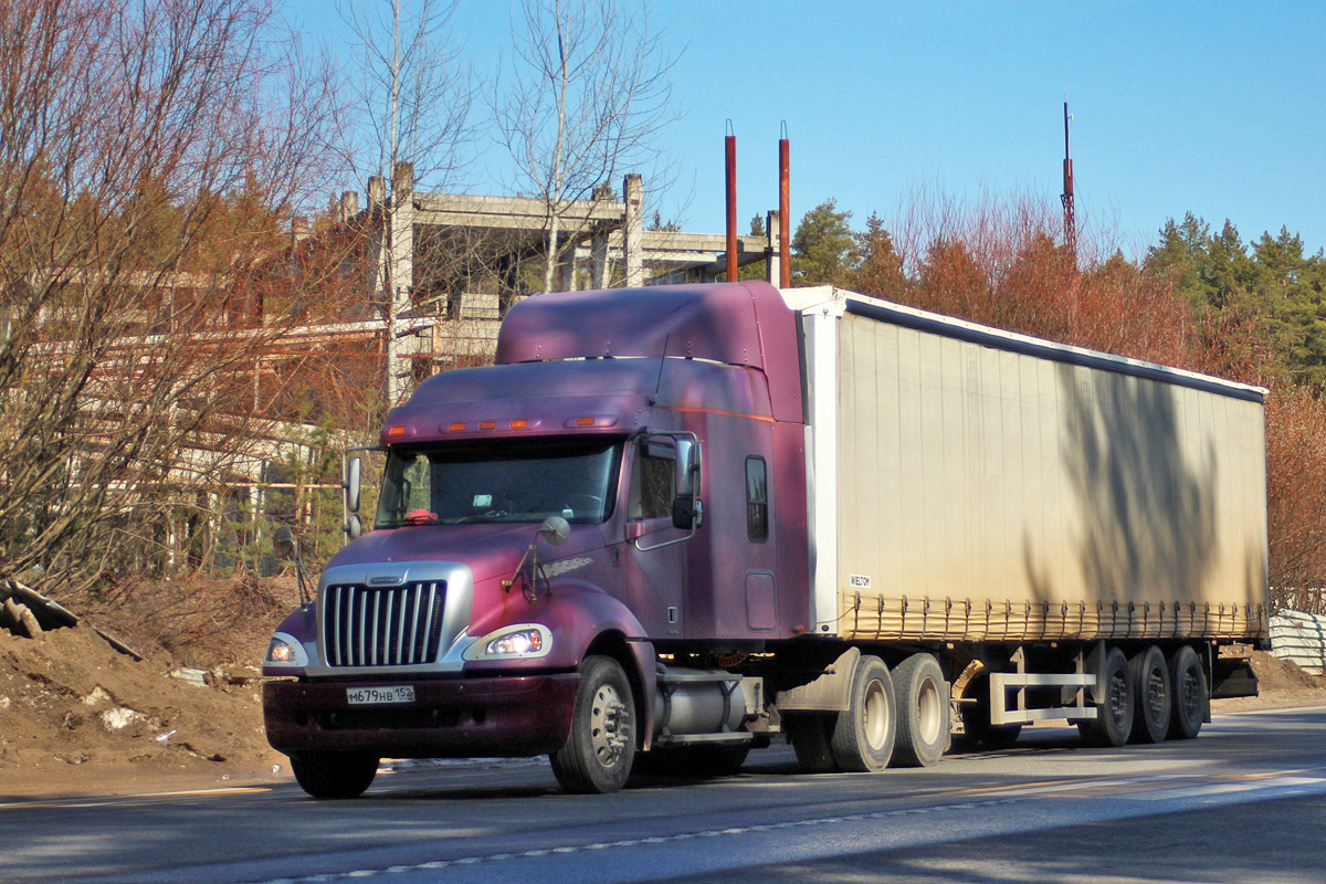 Нижегородская область, № М 679 НВ 152 — Freightliner Columbia