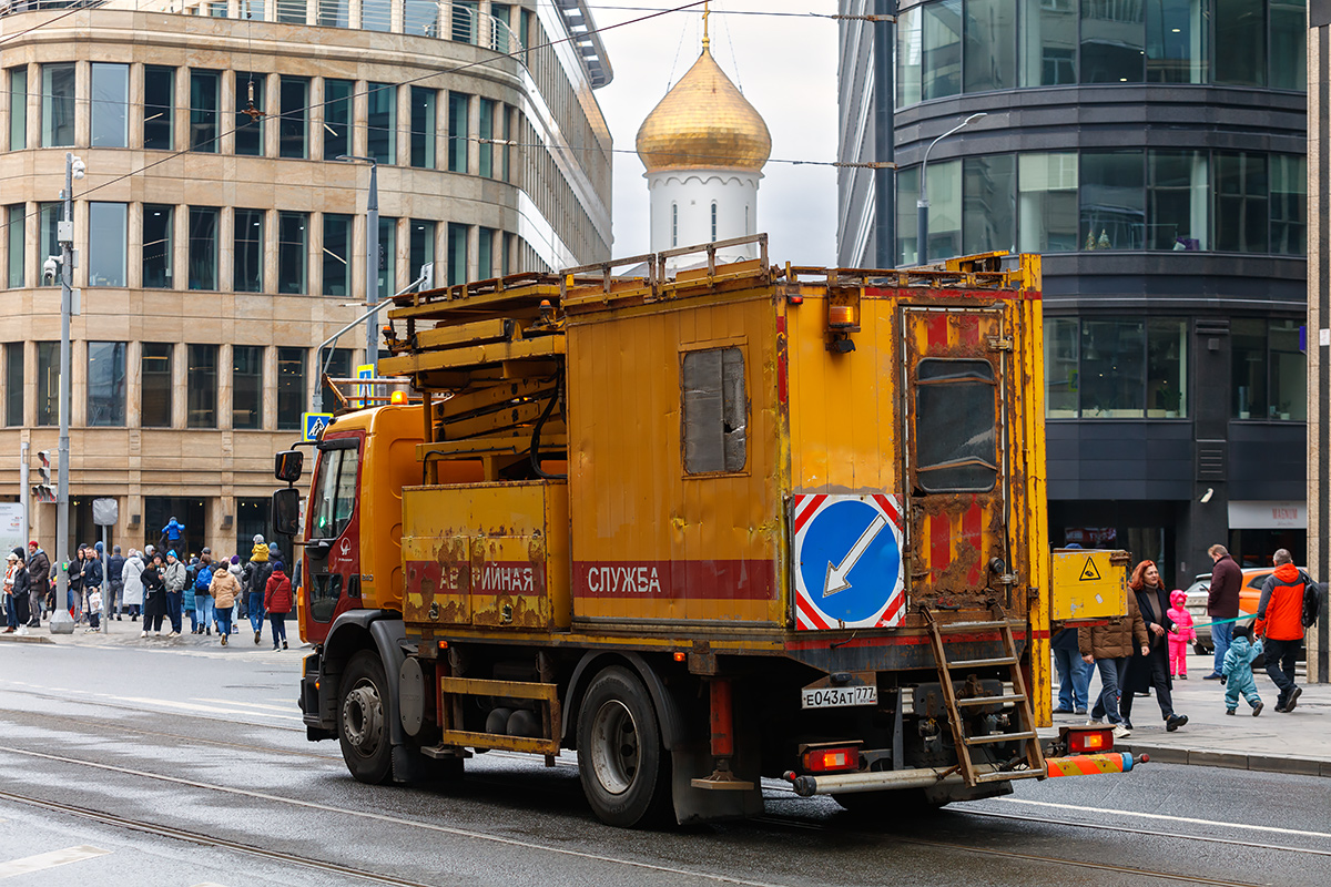 Москва, № 2214 — Volvo ('2006) FE