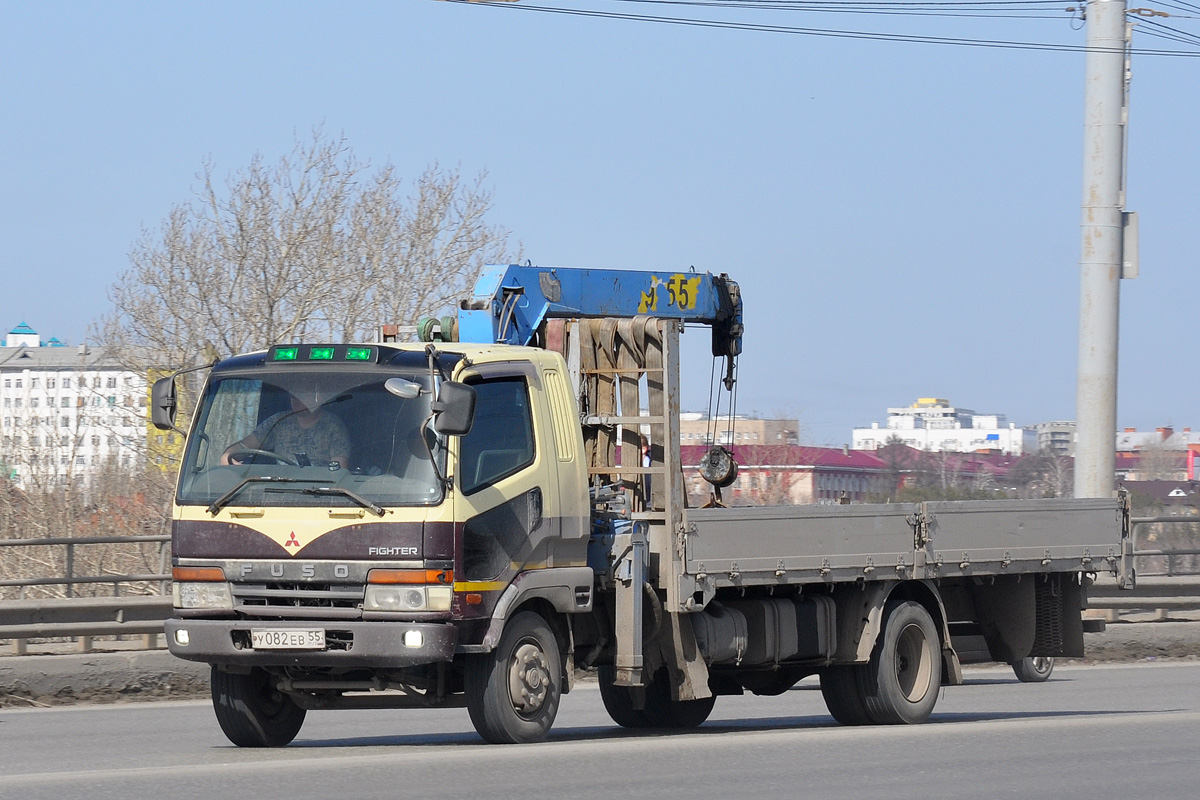 Омская область, № У 082 ЕВ 55 — Mitsubishi Fuso Fighter