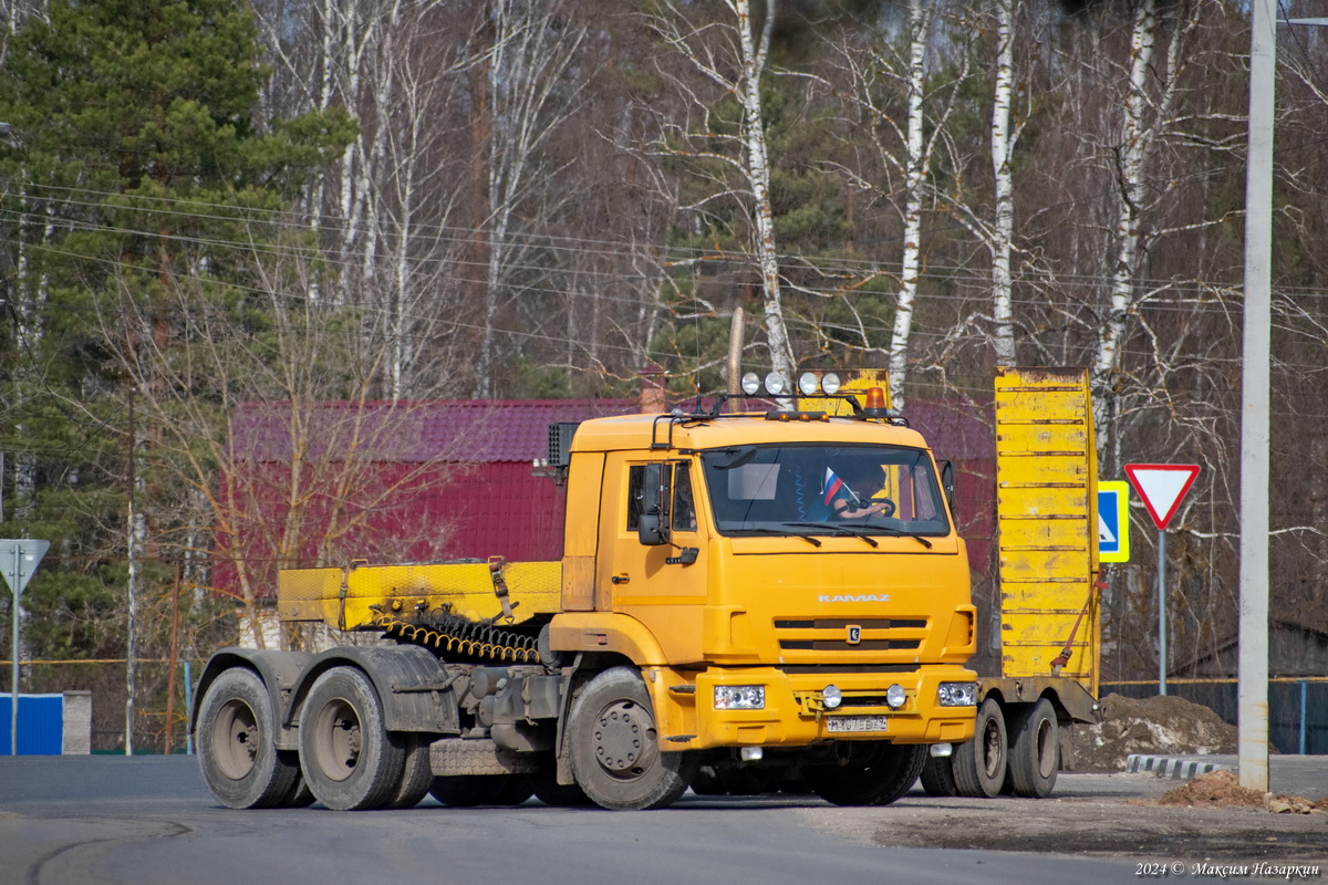 Рязанская область, № М 107 ЕЕ 29 — КамАЗ-65116-A4