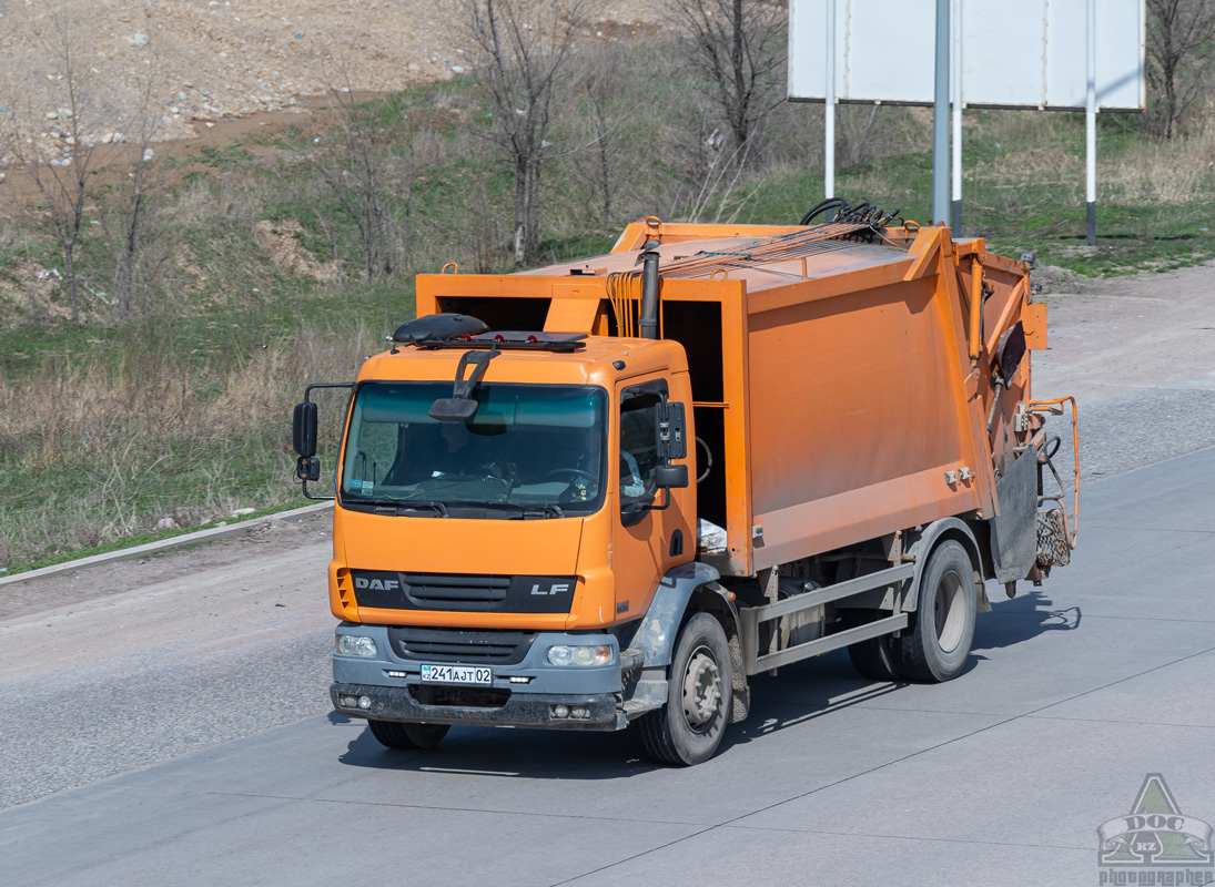 Алматы, № 241 AJT 02 — DAF LF55 FA