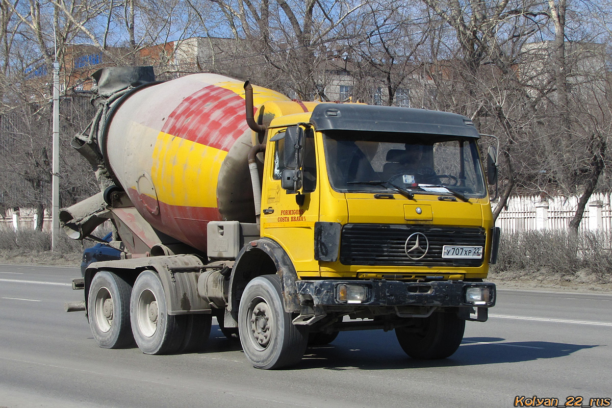 Алтайский край, № У 707 ХР 22 — Mercedes-Benz NG (общ. мод.)