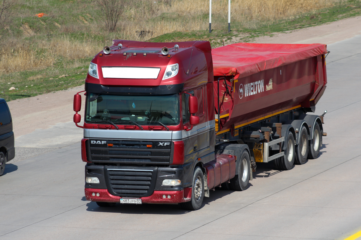 Алматы, № 483 JPB 02 — DAF XF105 FT