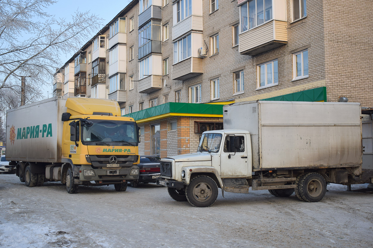 Алтайский край, № О 065 ТТ 22 — Mercedes-Benz Actros ('2009) 2541; Алтайский край, № С 955 НК 22 — ГАЗ-3307