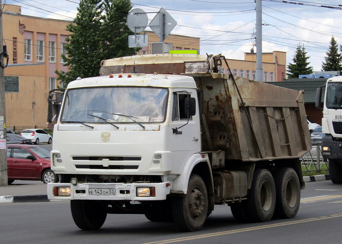 Новгородская область, № Е 143 ОН 53 — КамАЗ-65115 [651150]