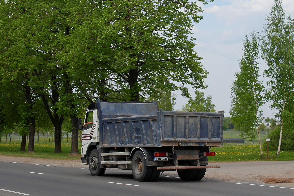 Литва, № MIR 825 — Volvo ('1998) FM7