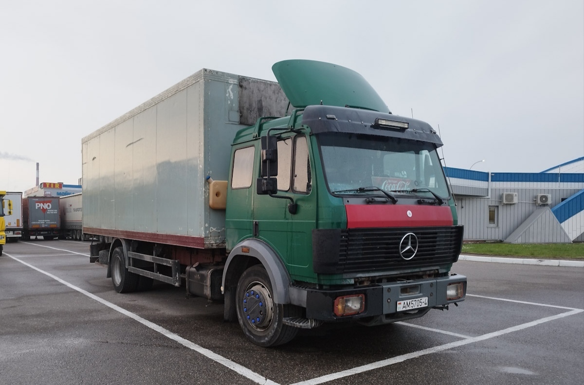 Гродненская область, № АМ 5705-4 — Mercedes-Benz SK (общ. мод.)