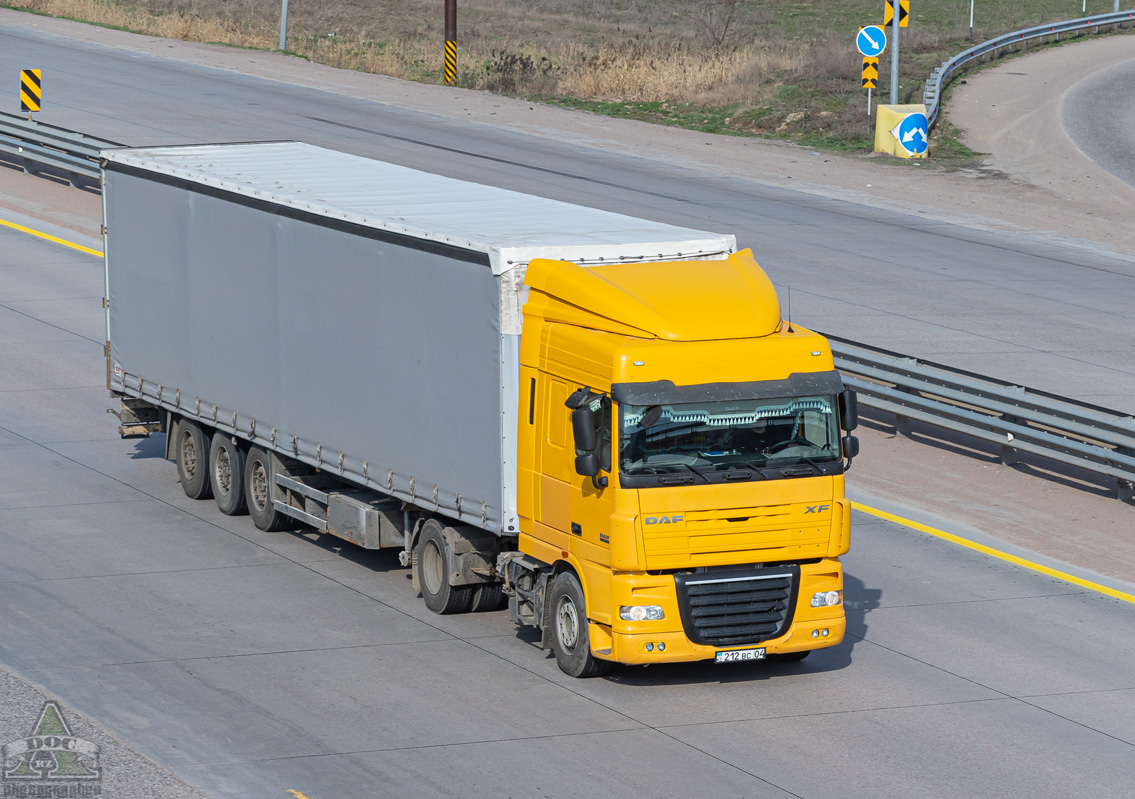 Актюбинская область, № 212 BC 04 — DAF XF105 FT