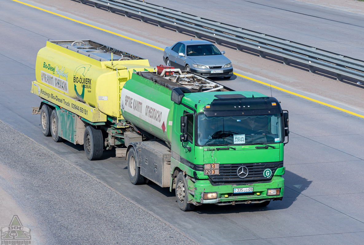 Алматинская область, № 335 LC 05 — Mercedes-Benz Actros ('1997) 1843