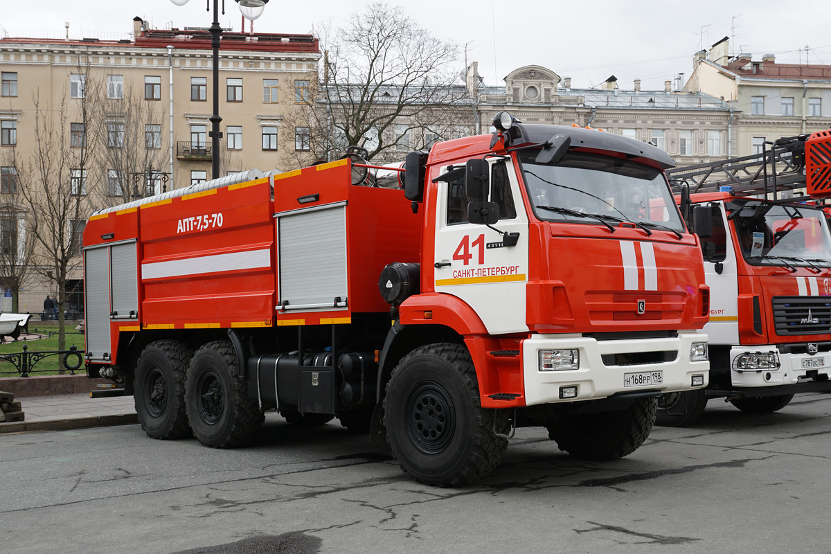 Санкт-Петербург, № Н 168 РР 198 — КамАЗ-43118-50