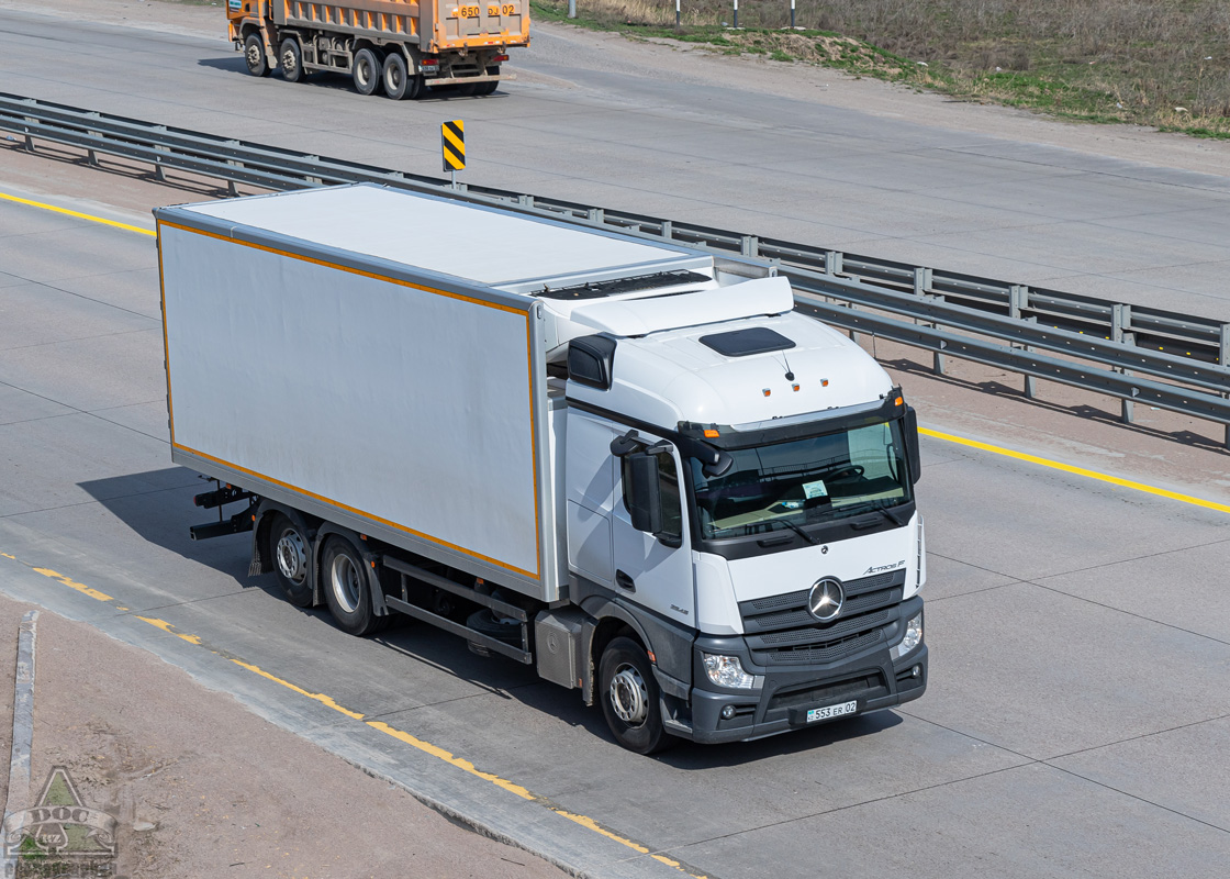 Алматы, № 553 ER 02 — Mercedes-Benz Actros ('2018)