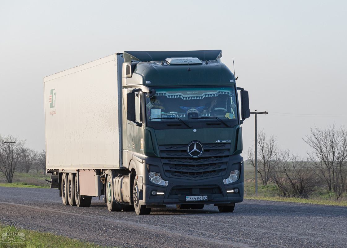 Алматы, № 834 EG 02 — Mercedes-Benz Actros ('2011) 1845