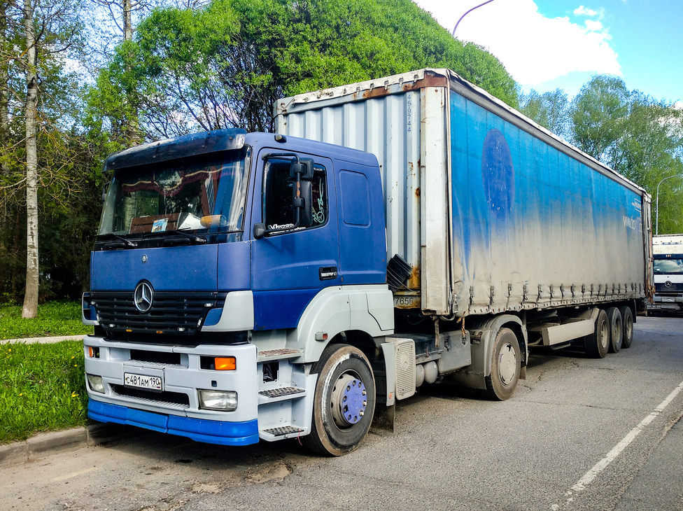 Московская область, № С 481 АМ 190 — Mercedes-Benz Axor 1835