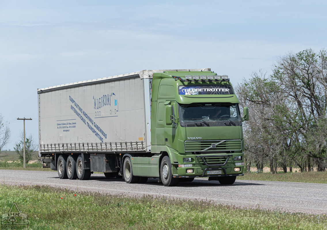 Алматинская область, № 051 OFB 05 — Volvo ('1993) FH12.460