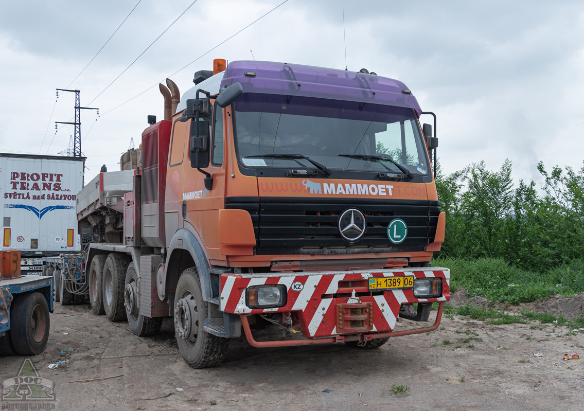 Атырауская область, № H 1389 06 — Mercedes-Benz SK 3553