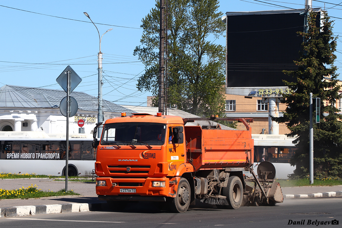 Новгородская область, № Е 237 ВК 53 — КамАЗ-43255-R4