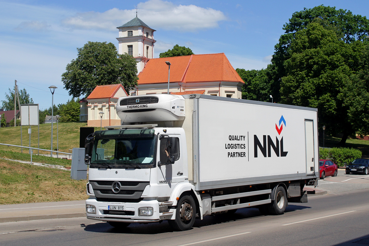 Литва, № LUN 815 — Mercedes-Benz Axor (общ.м)