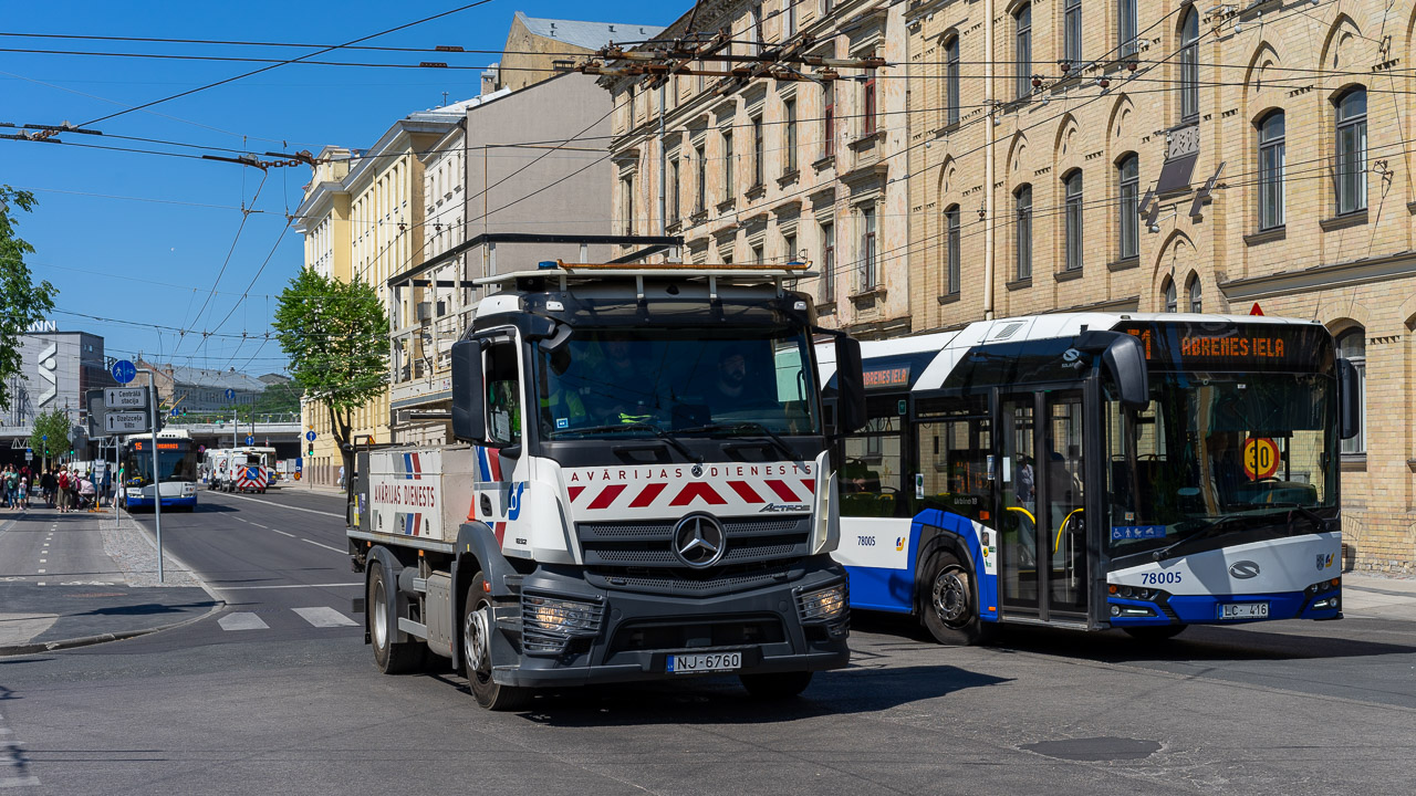 Латвия, № 84910 — Mercedes-Benz Actros ('2018)