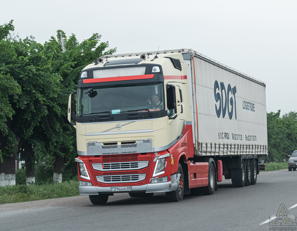 Алматинская область, № 314 AHD 05 — Volvo ('2012) FH.500