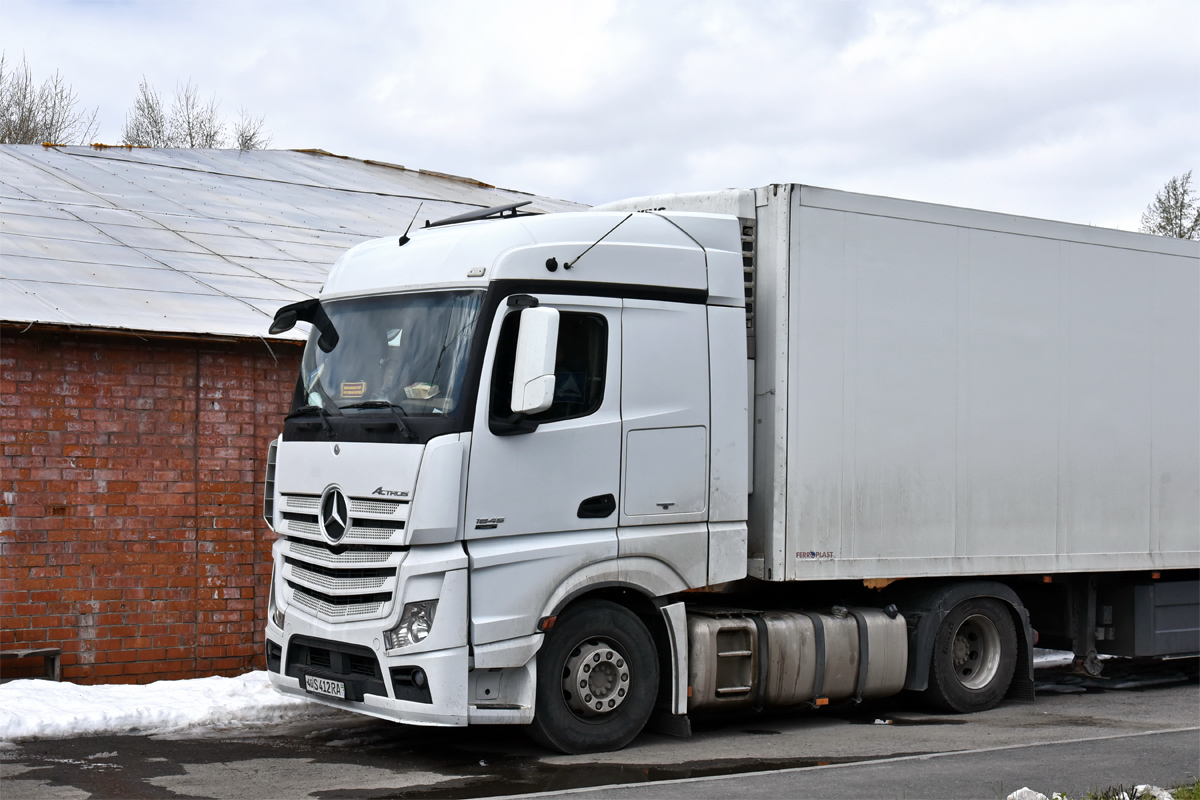 Узбекистан, № 40 S 412 RA — Mercedes-Benz Actros ('2011) 1845