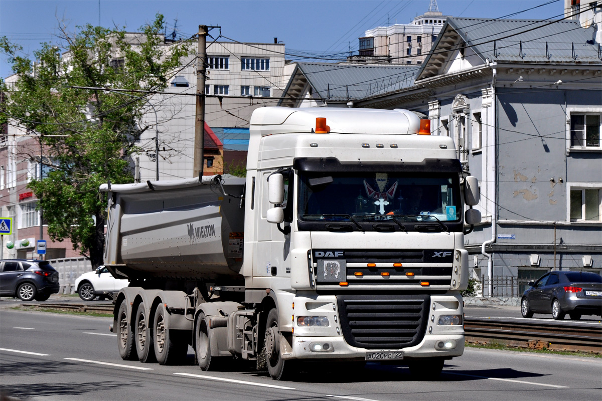 Алтайский край, № А 020 МО 122 — DAF XF105 FT