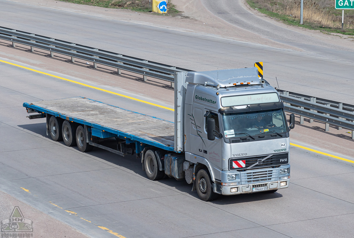 Алматинская область, № 196 BDF 05 — Volvo ('1993) FH12.420