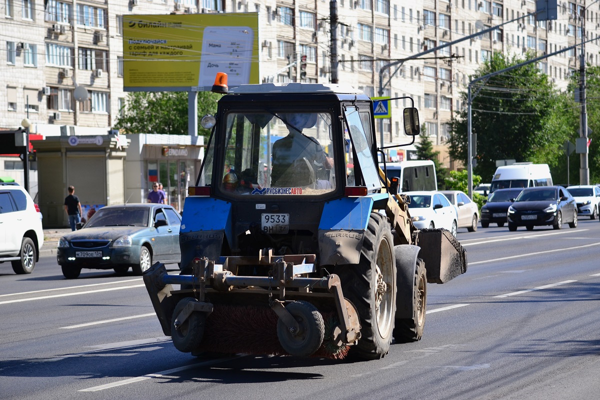 Волгоградская область, № 9533 ВН 34 — Беларус-82.1