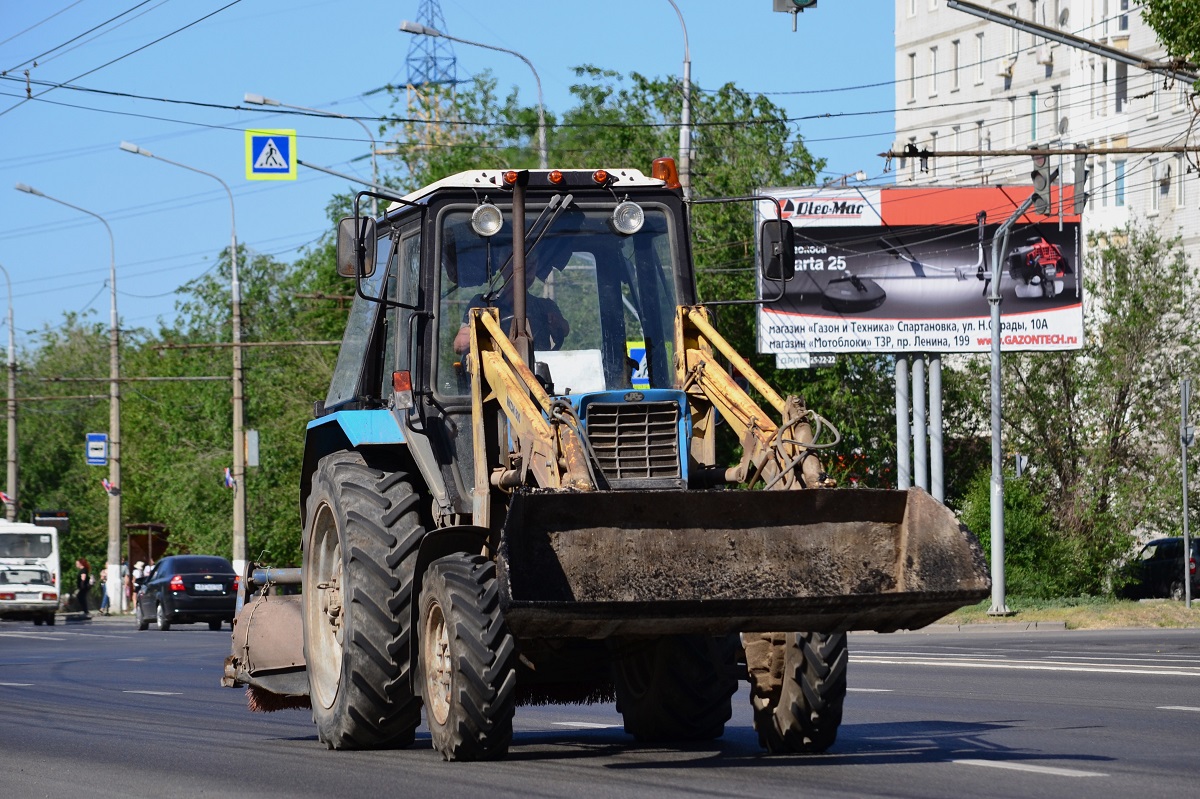 Волгоградская область, № 9533 ВН 34 — Беларус-82.1