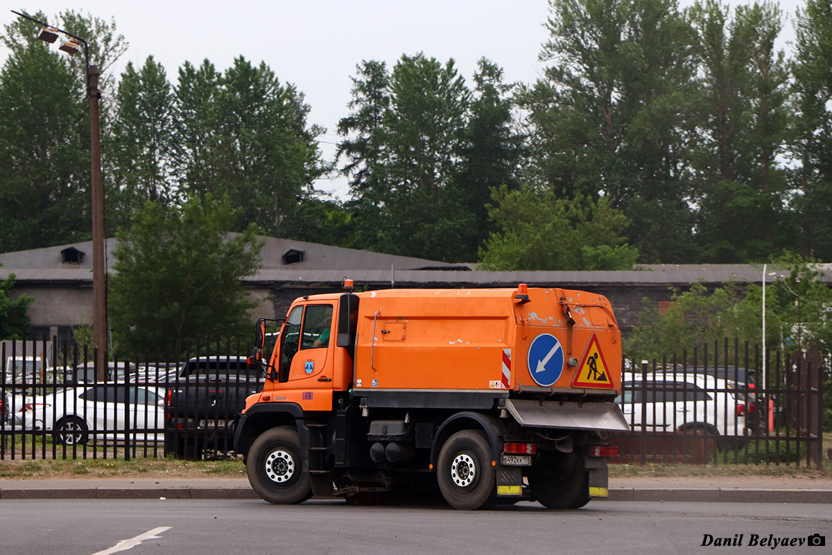 Санкт-Петербург, № 951 — Mercedes-Benz Unimog U400