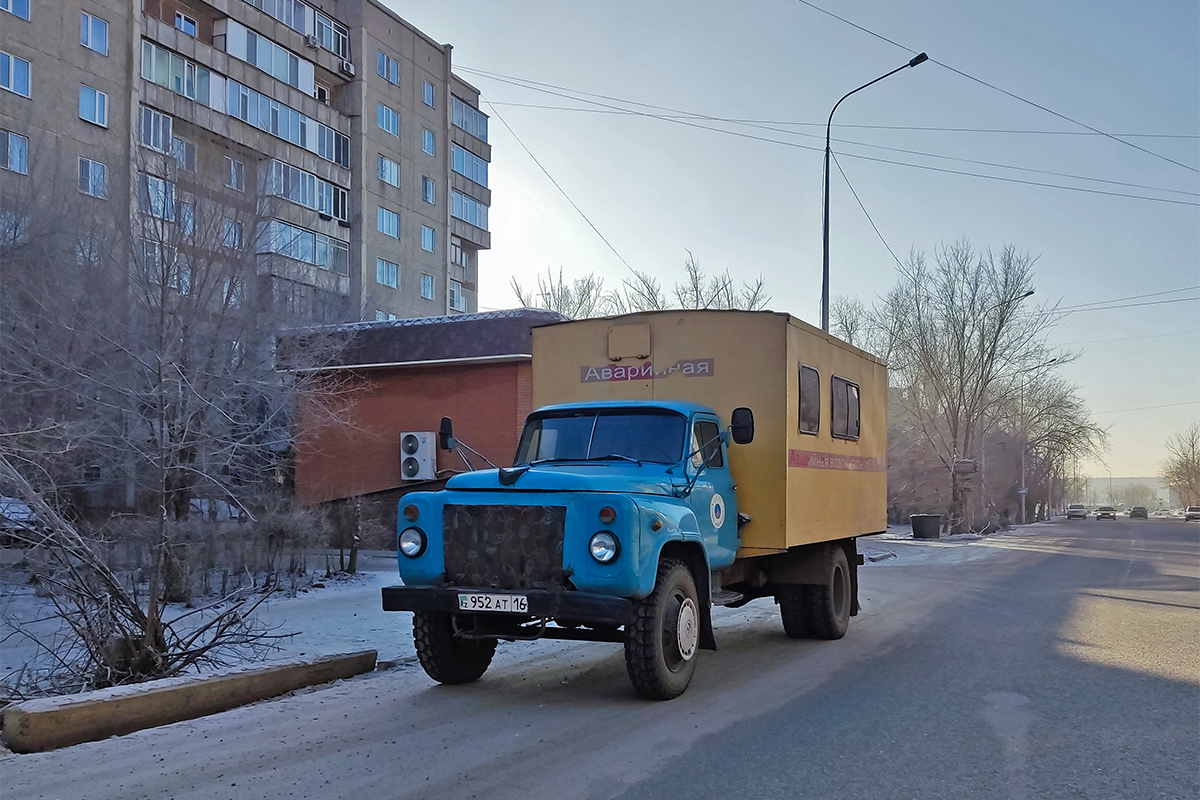 Восточно-Казахстанская область, № 952 AT 16 — ГАЗ-53-12