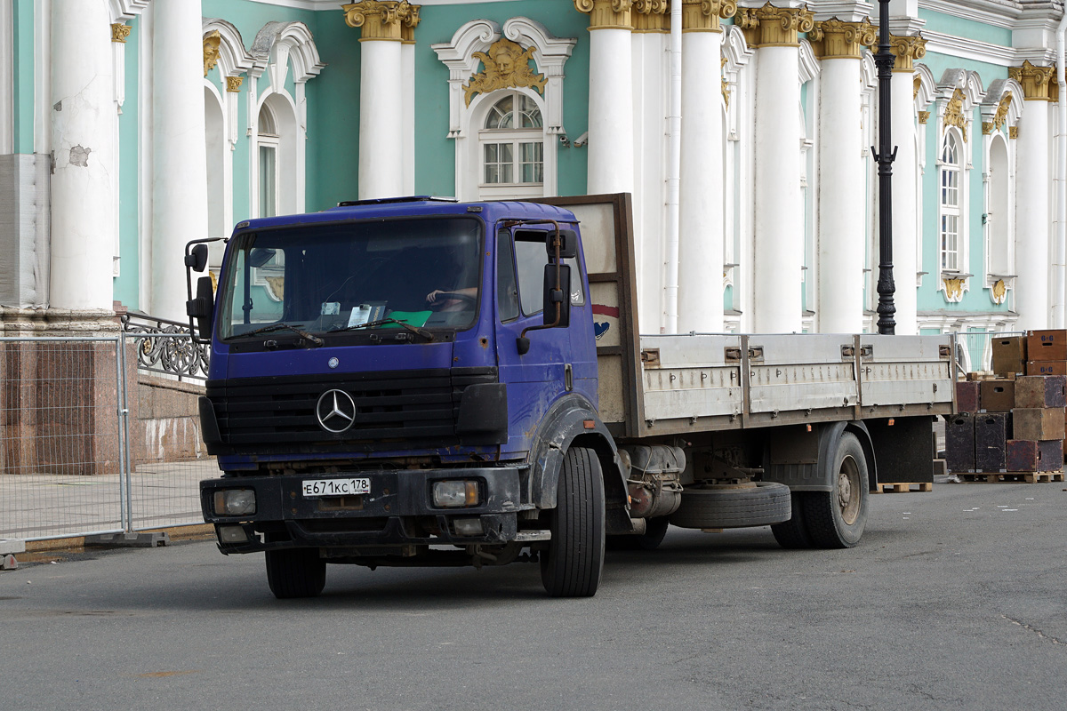 Санкт-Петербург, № Е 671 КС 178 — Mercedes-Benz SK 1834