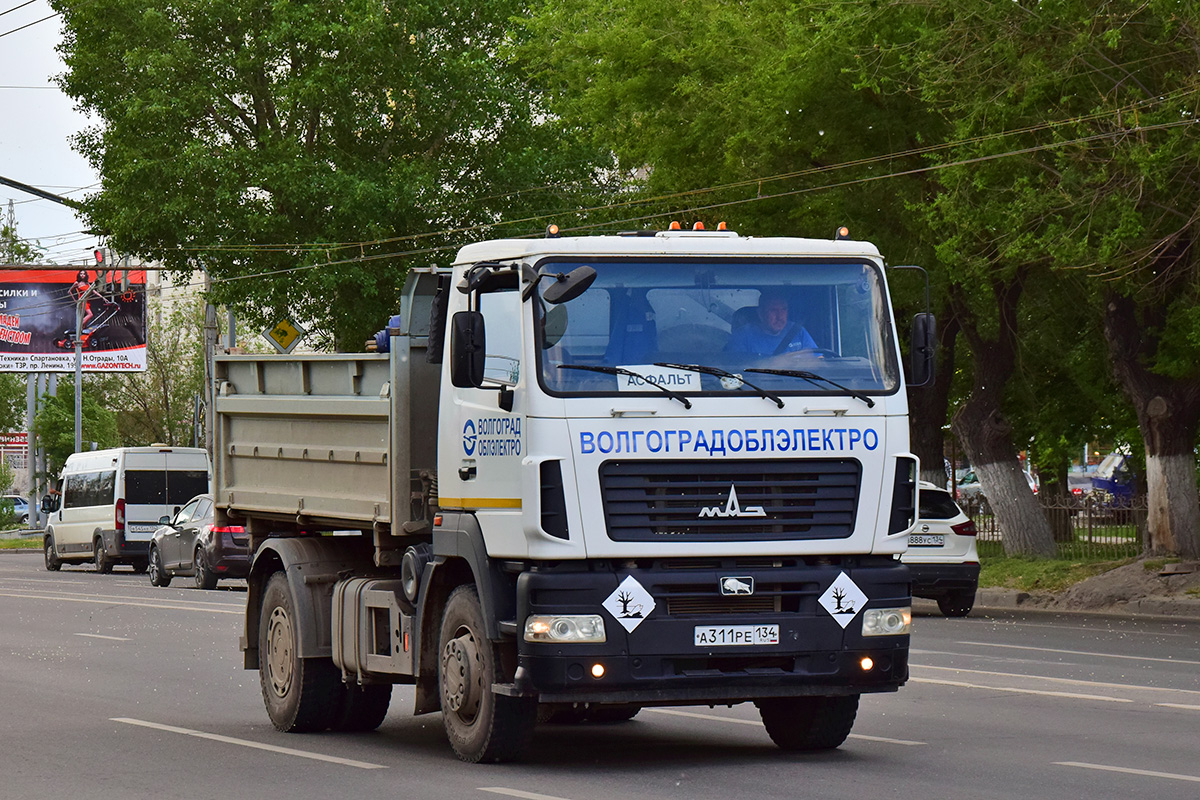 Волгоградская область, № А 311 РЕ 134 — МАЗ-5550B5