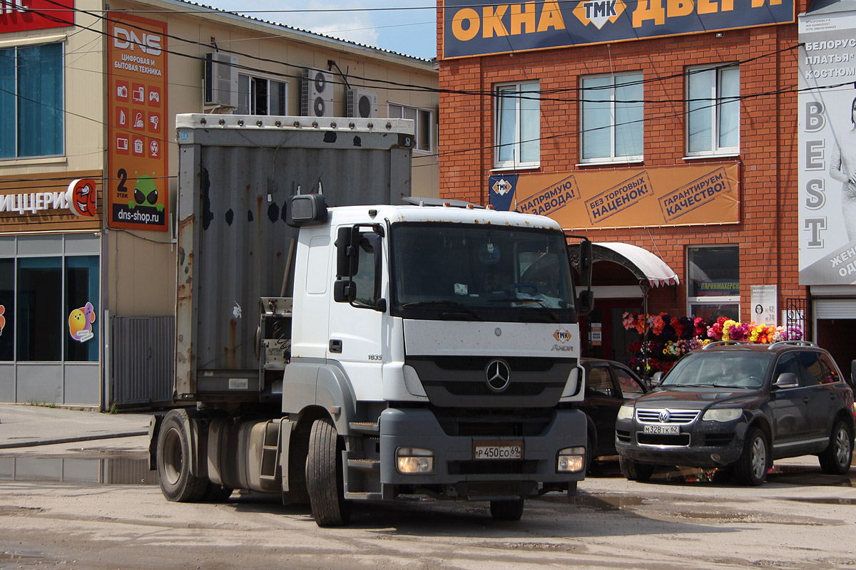 Тверская область, № Р 450 СО 69 — Mercedes-Benz Axor 1835