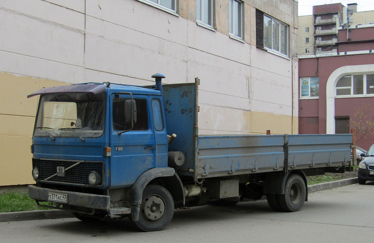 Ленинградская область, № Х 371 АС 47 — Volvo F6