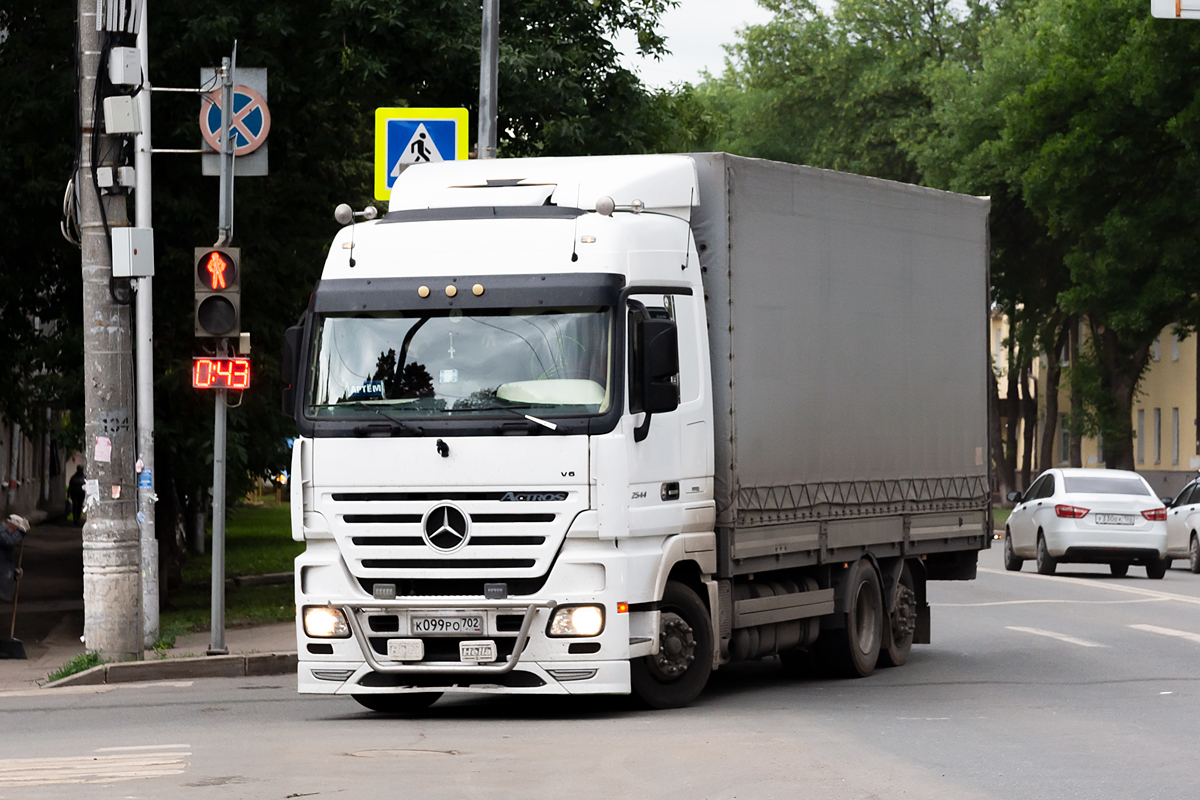 Башкортостан, № К 099 РО 702 — Mercedes-Benz Actros ('2003) 2544