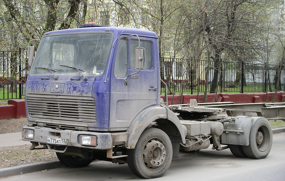 Новгородская область, № Н 775 КТ 53 — Mercedes-Benz NG (общ. мод.)