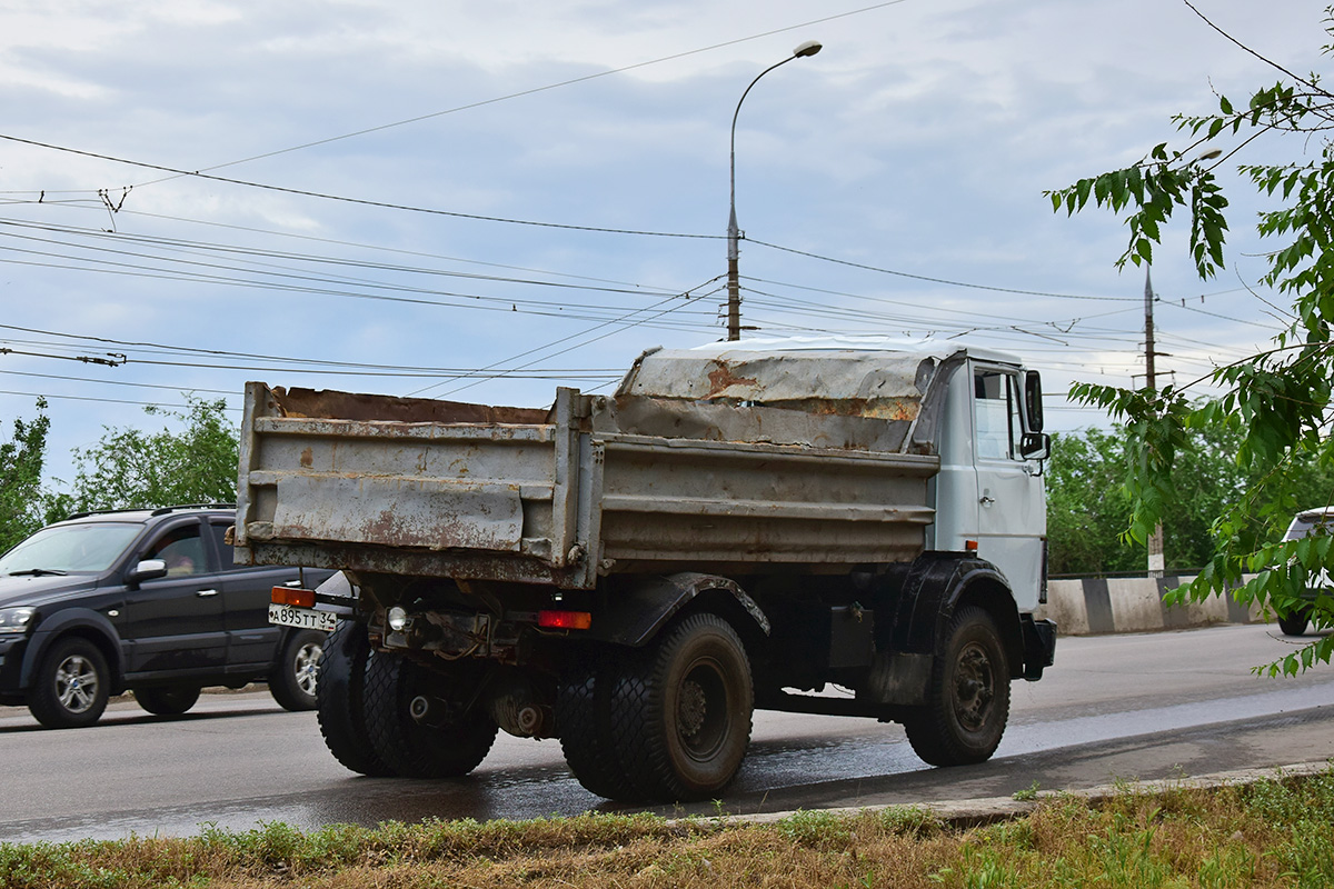 Волгоградская область, № А 895 ТТ 34 — МАЗ-555106